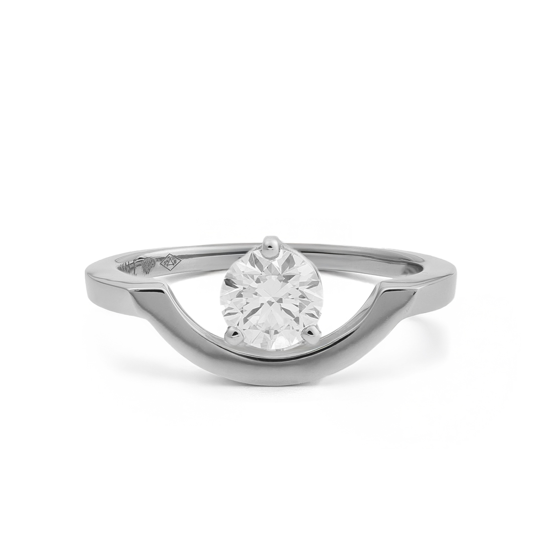 Bague_Intrepide_grand_arc_1ct_-_Or_blanc_18k_-_diamant_ethique_-_Loyale_Paris