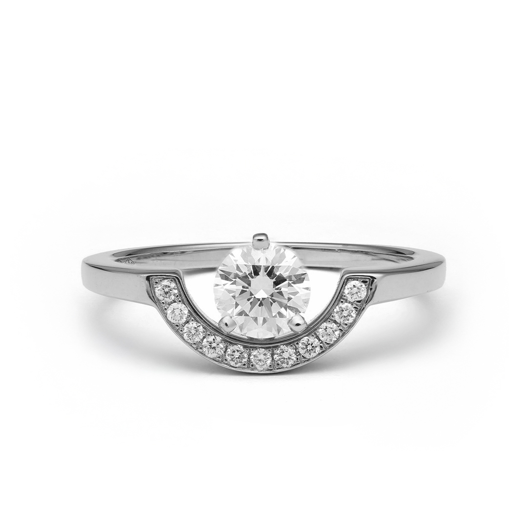 Bague_Intrepide_petit_arc_0.5ct_pavee_-_Or_blanc_18k_-_diamant_ethique_-_Loyale_Paris