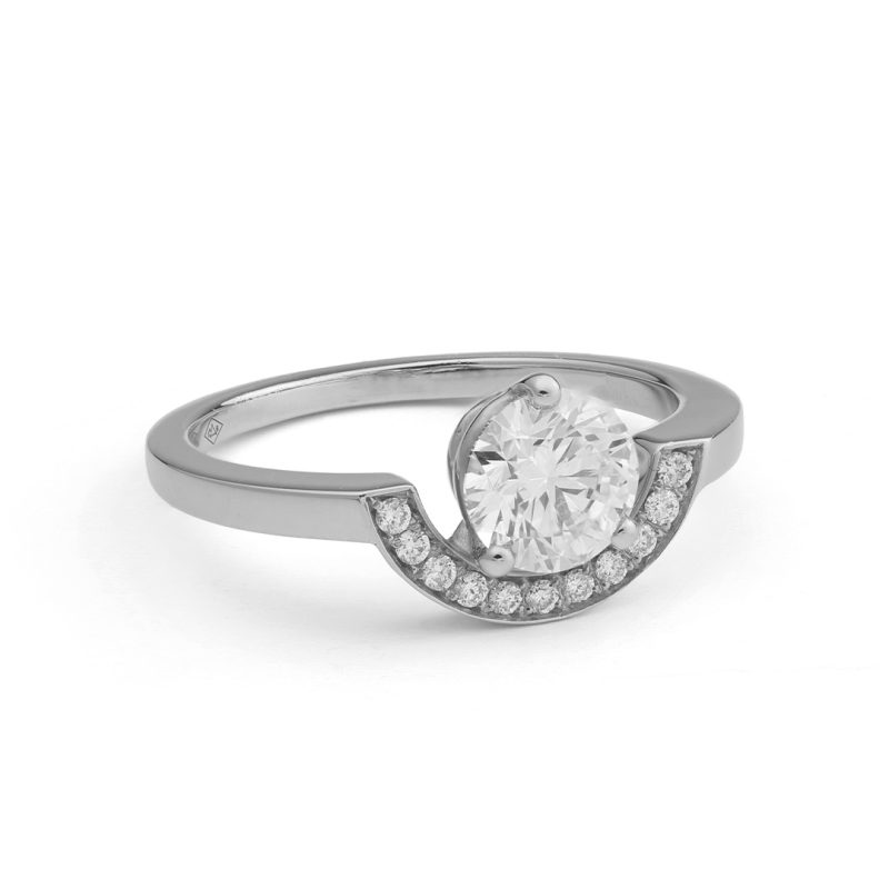 Bague_Intrepide_petit_arc_1ct_pavee_-_Or_blanc_18k_-_diamant_ethique_-_Loyale_Paris