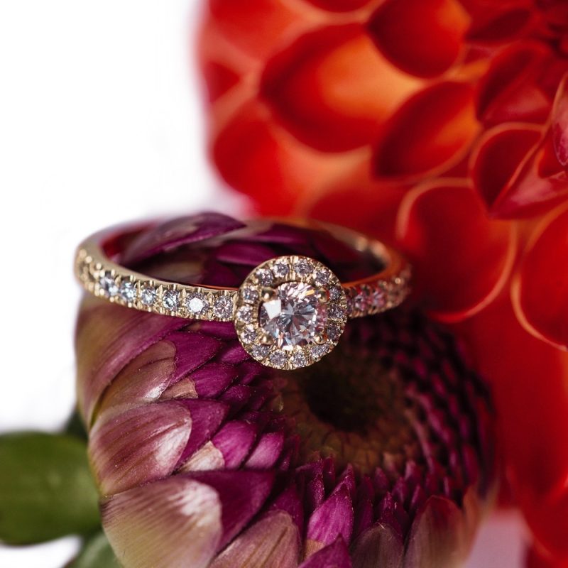 Solitaire Absolu.e Couronne 0.25ct pavé - 18k yellow gold - Image 4